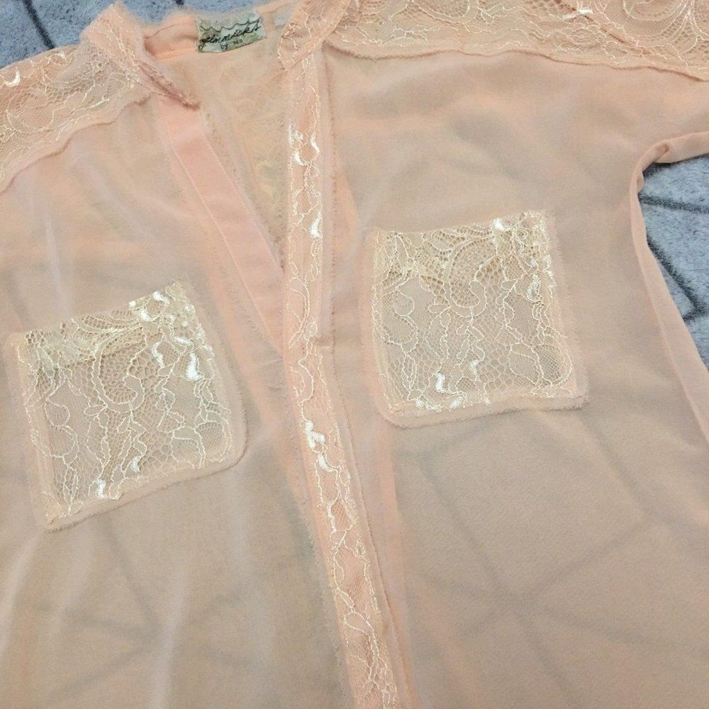 Gimmicks  by BKE sheer  blouse